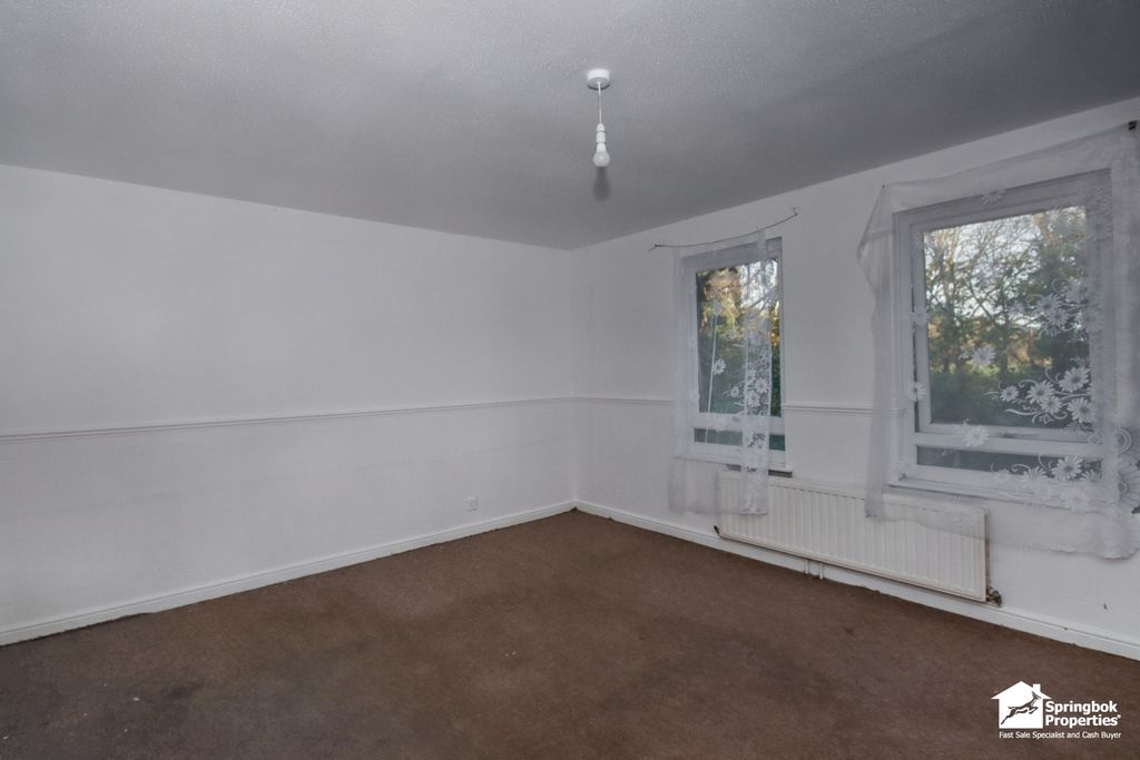 Property photo 3 of 12 Image 2