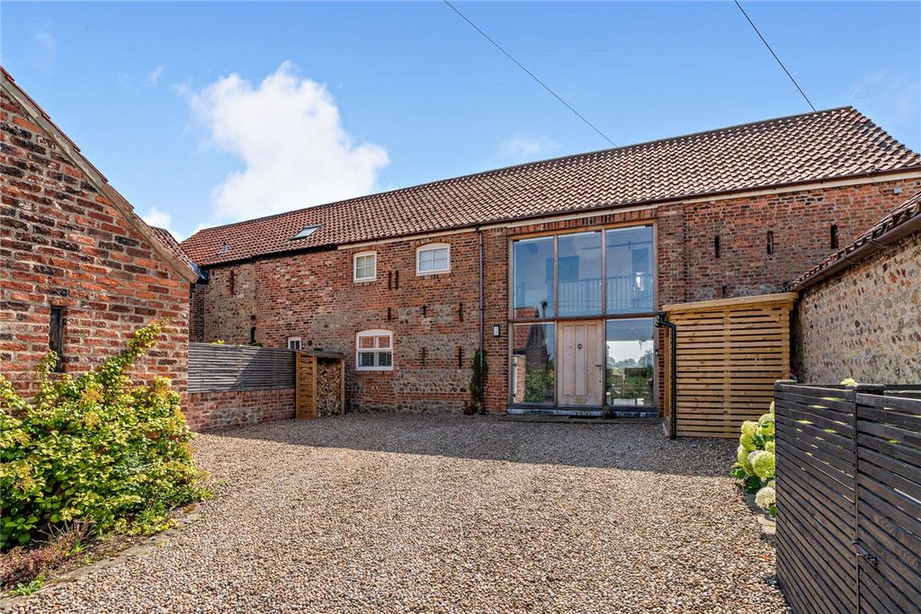 Property photo 1 of 18 Picture No. 06
