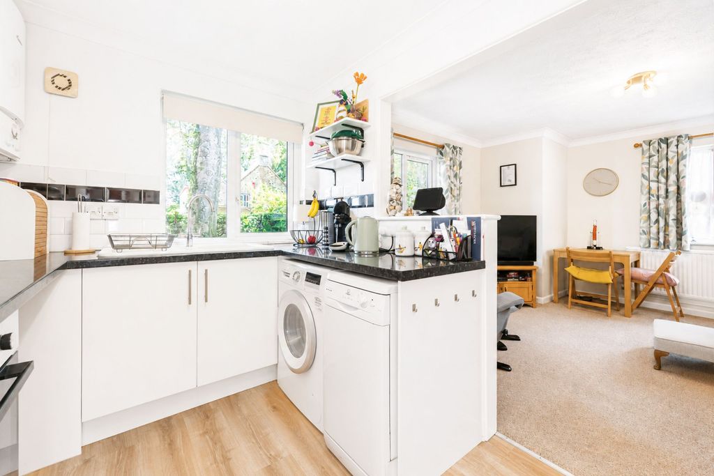 Property photo 3 of 15 Kitchen