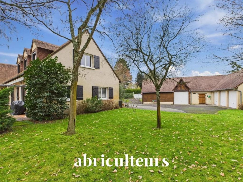 Property photo 1 of 15 House With Wooded Park - 260 m² - For Sale In South Mans (72230)