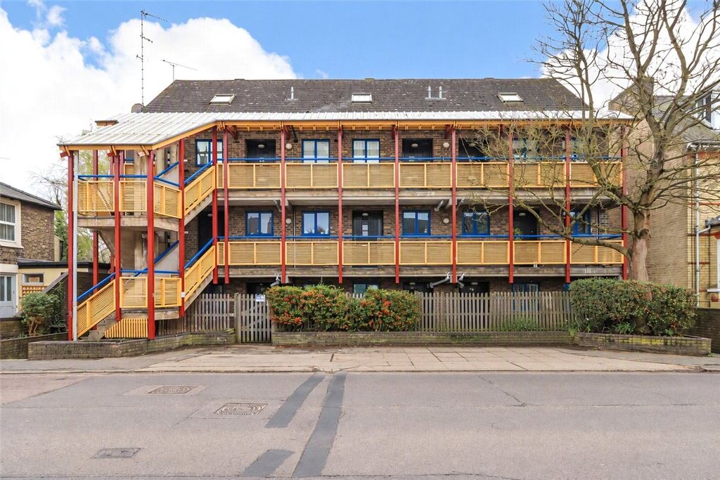 Property photo 1 of 12 Picture No. 17
