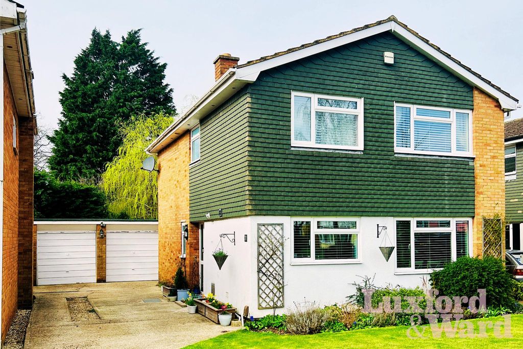 Property photo 1 of 18 Front Of House