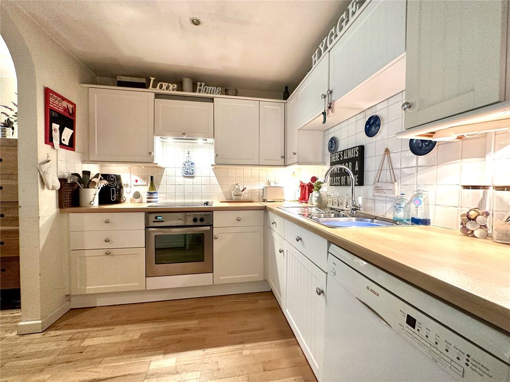 Property photo 2 of 11 Picture No. 11