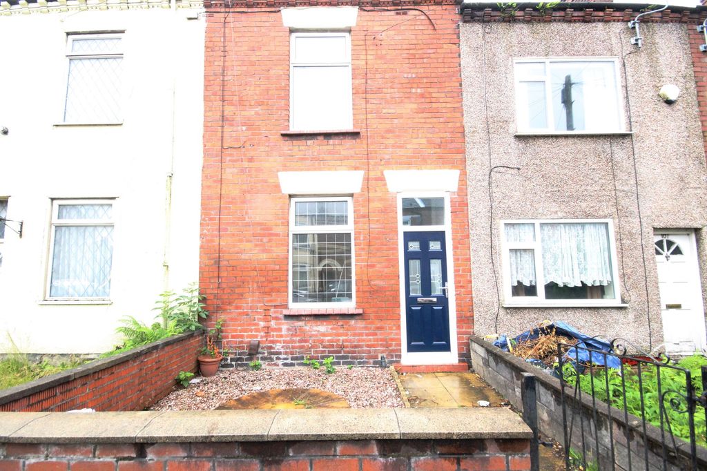 Property photo 1 of 9