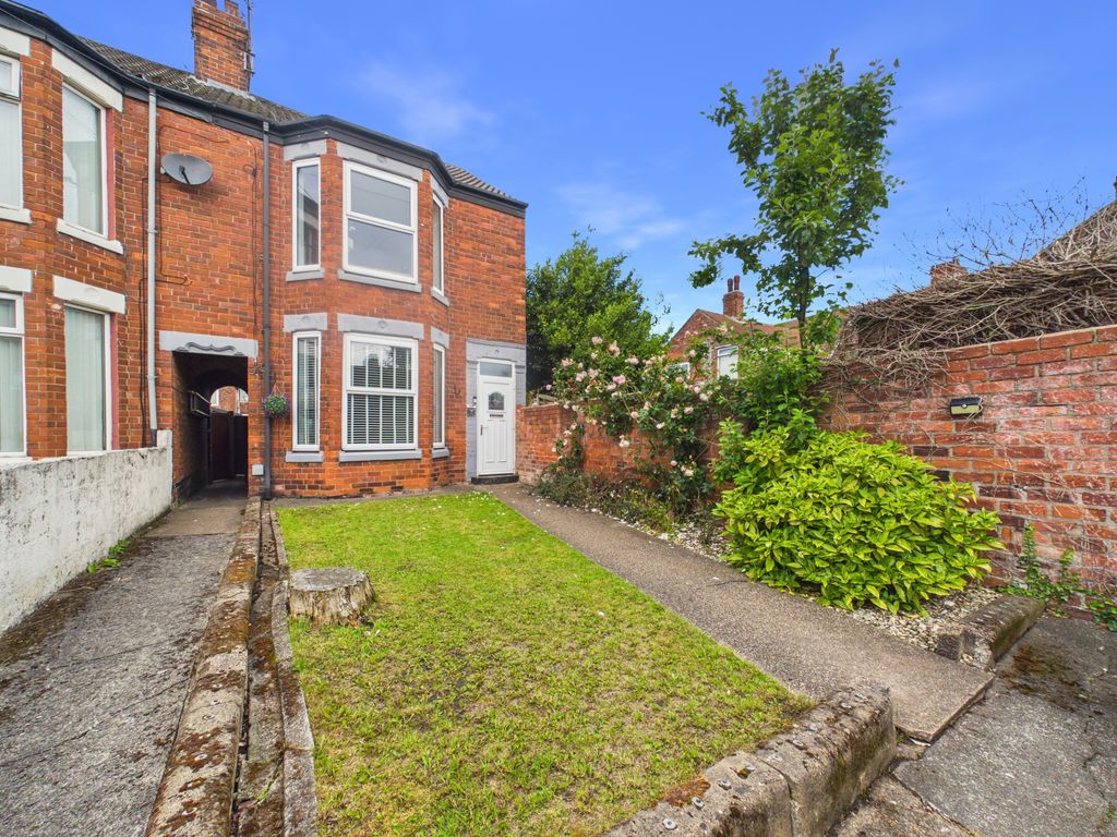 Property photo 1 of 27