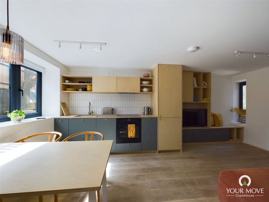Property photo 1 of 9 Dining Kitchen