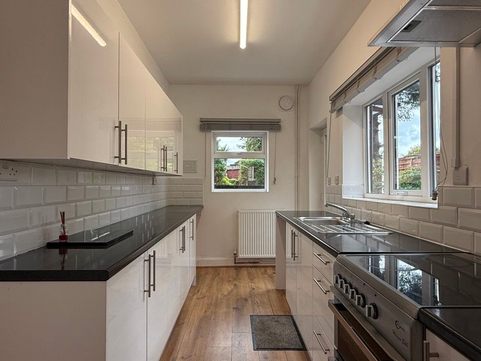 Property photo 2 of 12 Img_8725
