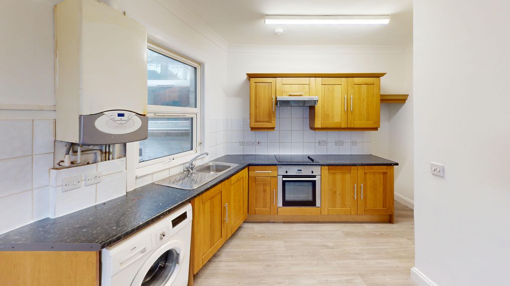 Property photo 3 of 5 Gallery