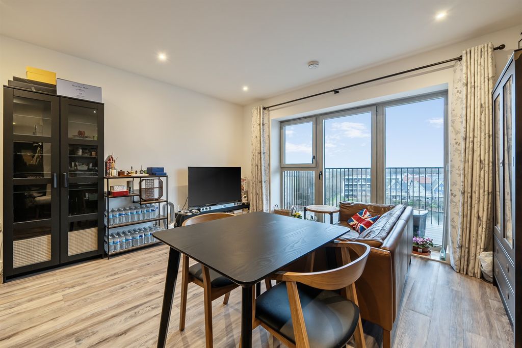 Property photo 3 of 10 Living/Dining Area