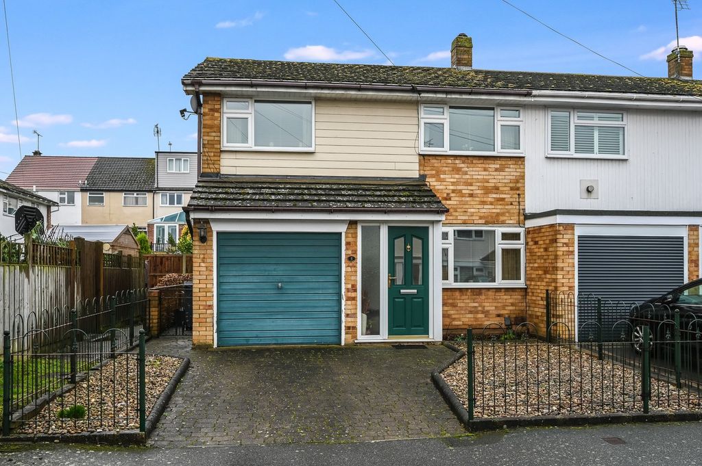 Property photo 2 of 20