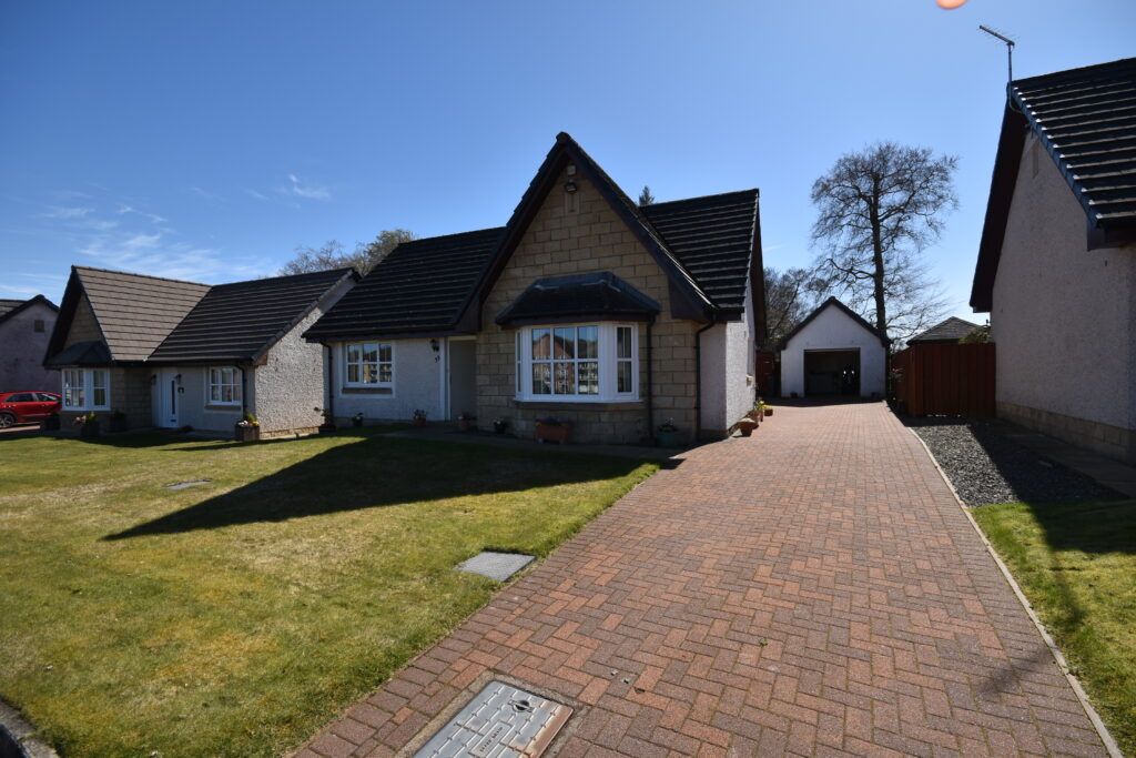 Property photo 1 of 35