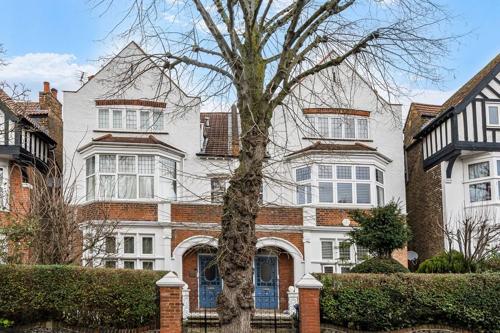 Property photo 3 of 21