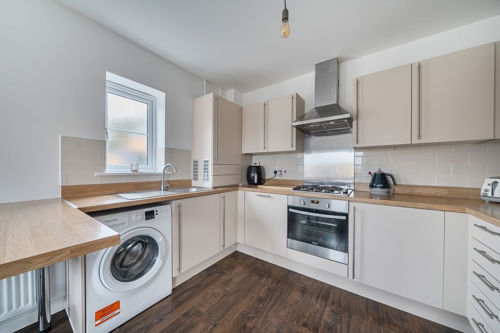 Property photo 2 of 14 1382711-4-691Db55Da2906