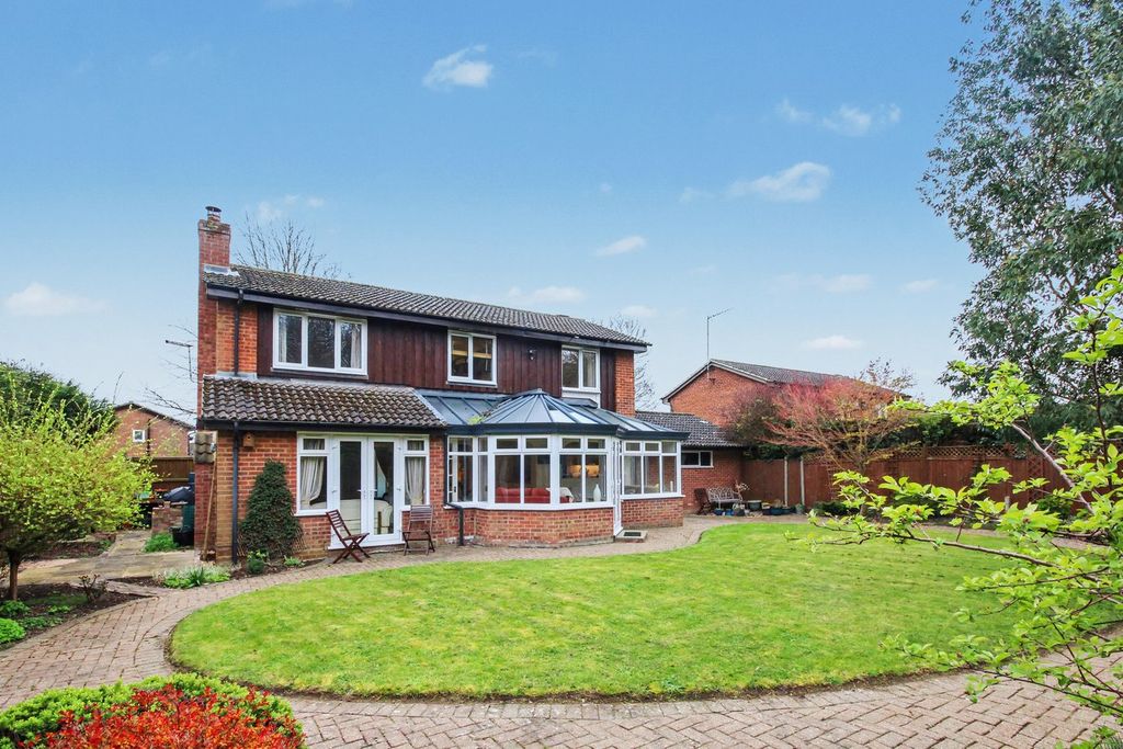 Additional image 22 of 4 bed detached house for saleFouracres, Letchworth Garden City SG6