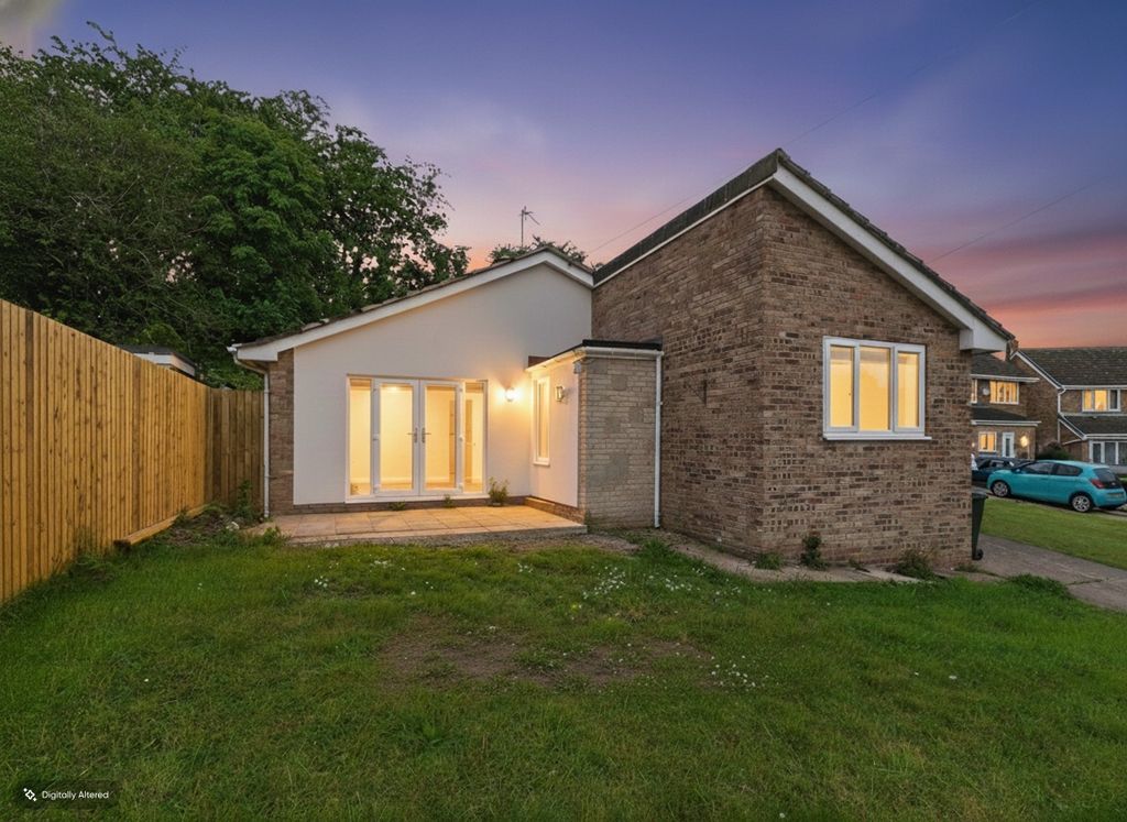 Property photo 1 of 17 Front Day