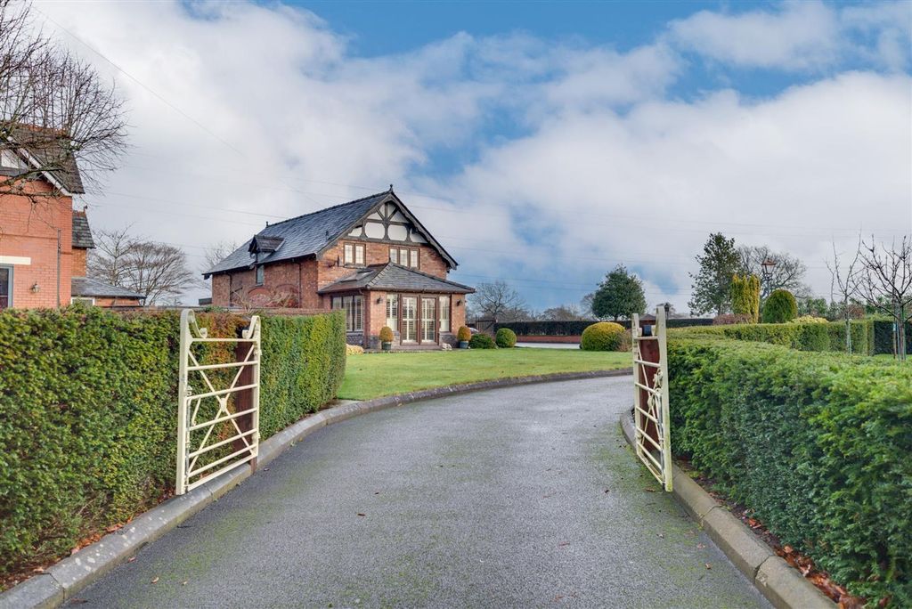 Property photo 1 of 37 Dsc_8950-Dsc_8954.Jpg