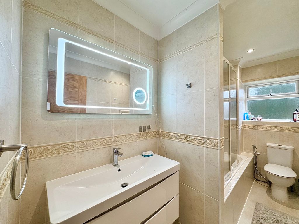 Additional image 21 of 6 bed detached house for saleGlenferness Avenue, Talbot Woods, Bournemouth BH4