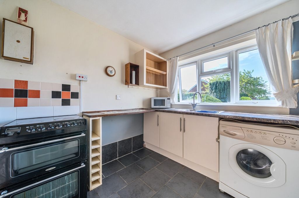 Property photo 3 of 21 1337050-1-689E6Ef807c36