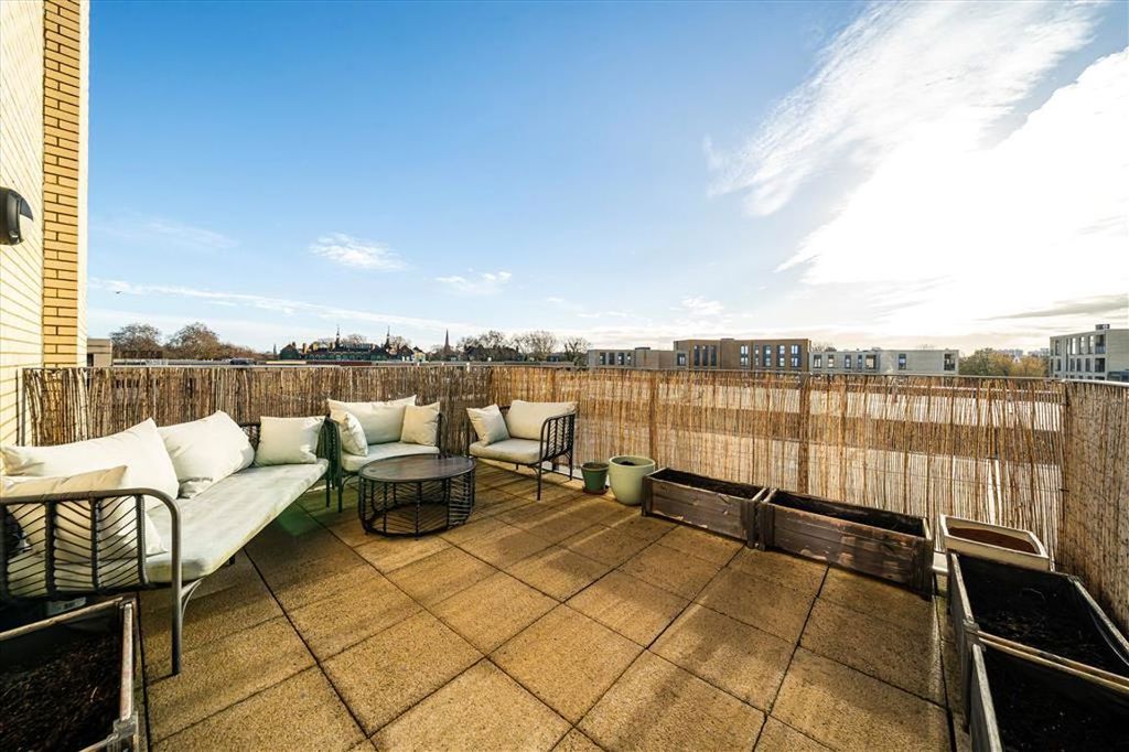 Property photo 2 of 9