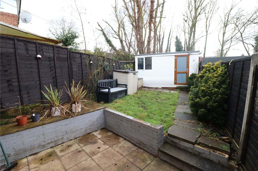 Property photo 3 of 10 Picture No. 05