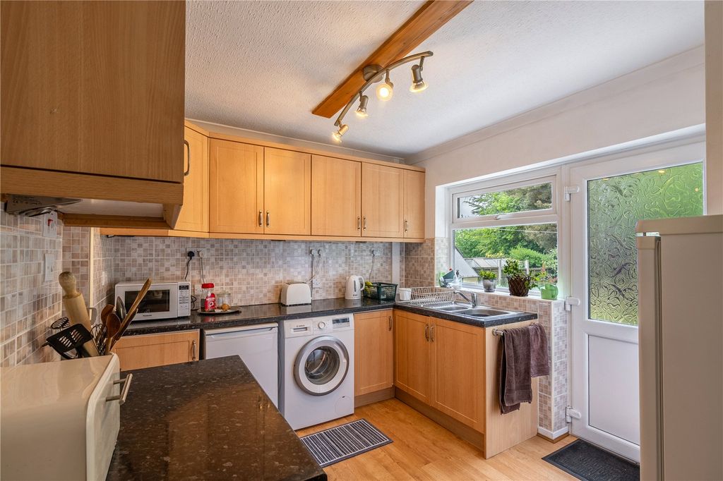 Property photo 3 of 32 Picture No. 29