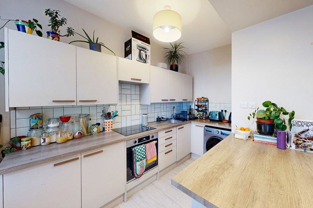 Property photo 2 of 7 Picture 2