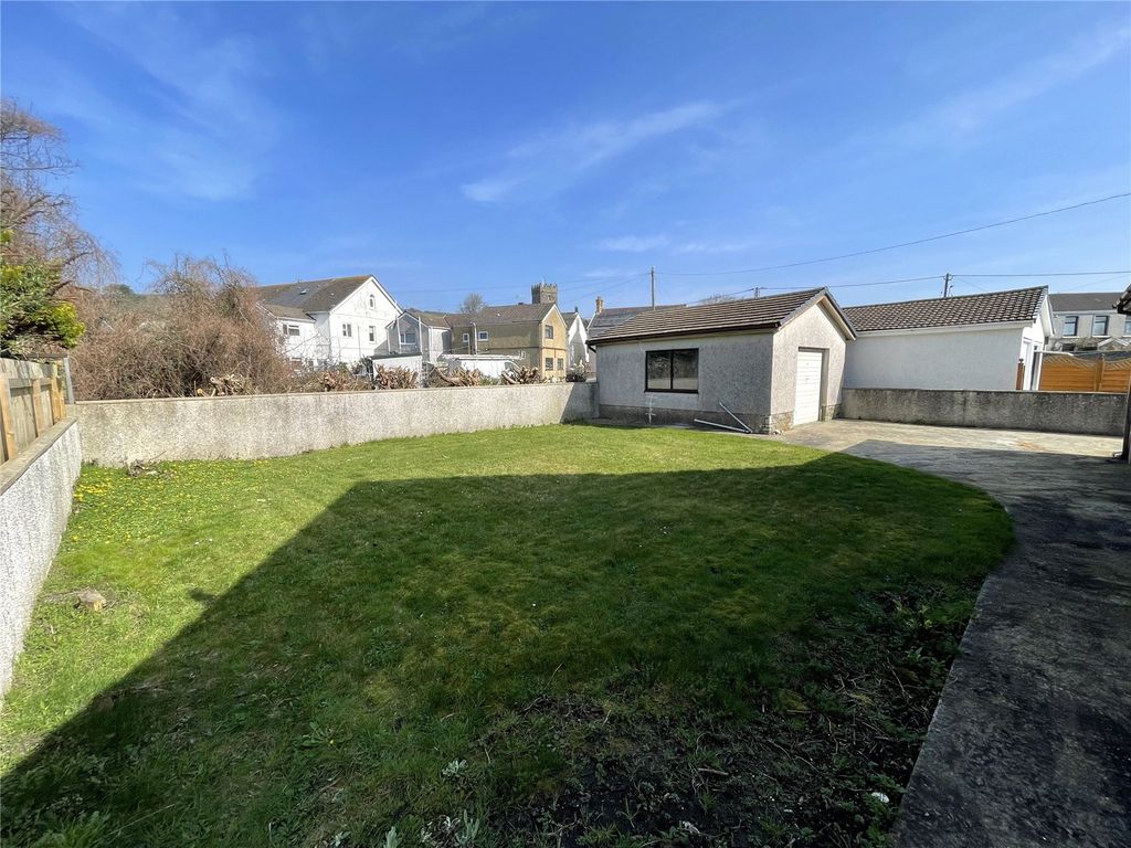 Property photo 3 of 24 Picture No. 51