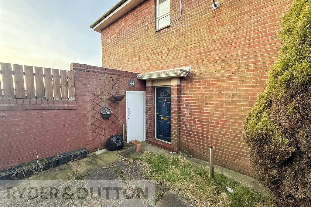 Property photo 2 of 12 Front External