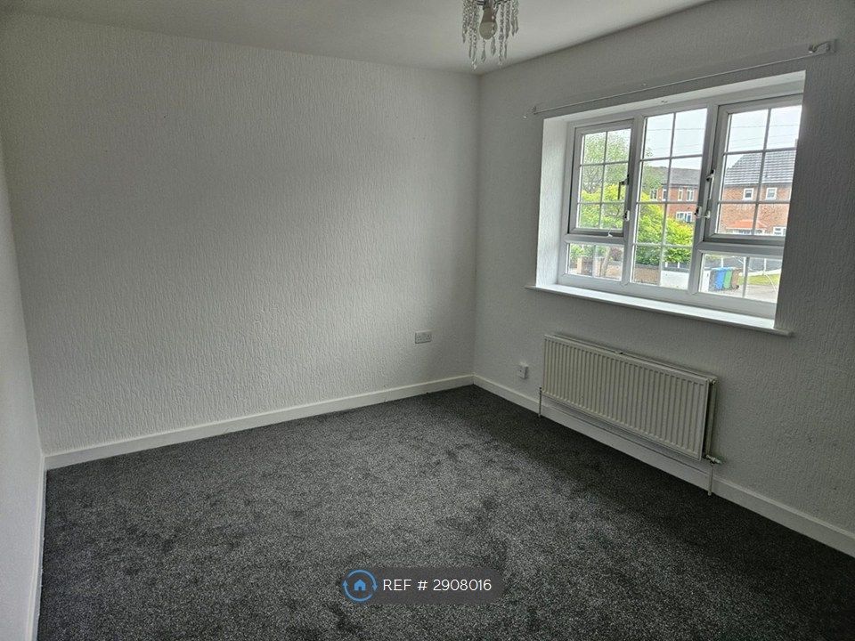 Property photo 2 of 7 Bedroom 1