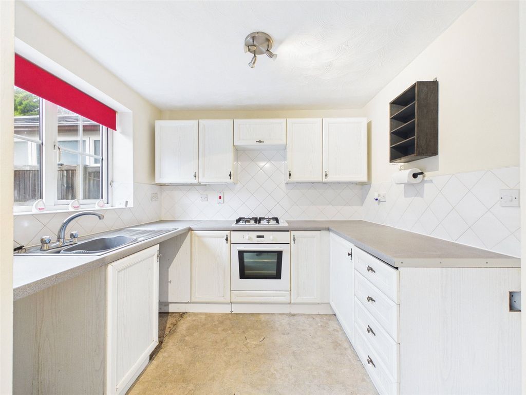 Property photo 3 of 16 Picture No. 11