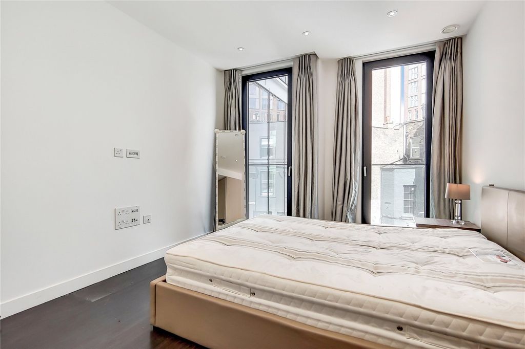 Property photo 3 of 11 Picture No. 02