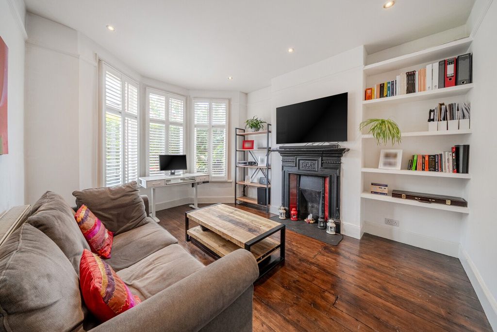 Property photo 2 of 19 Picture No. 07