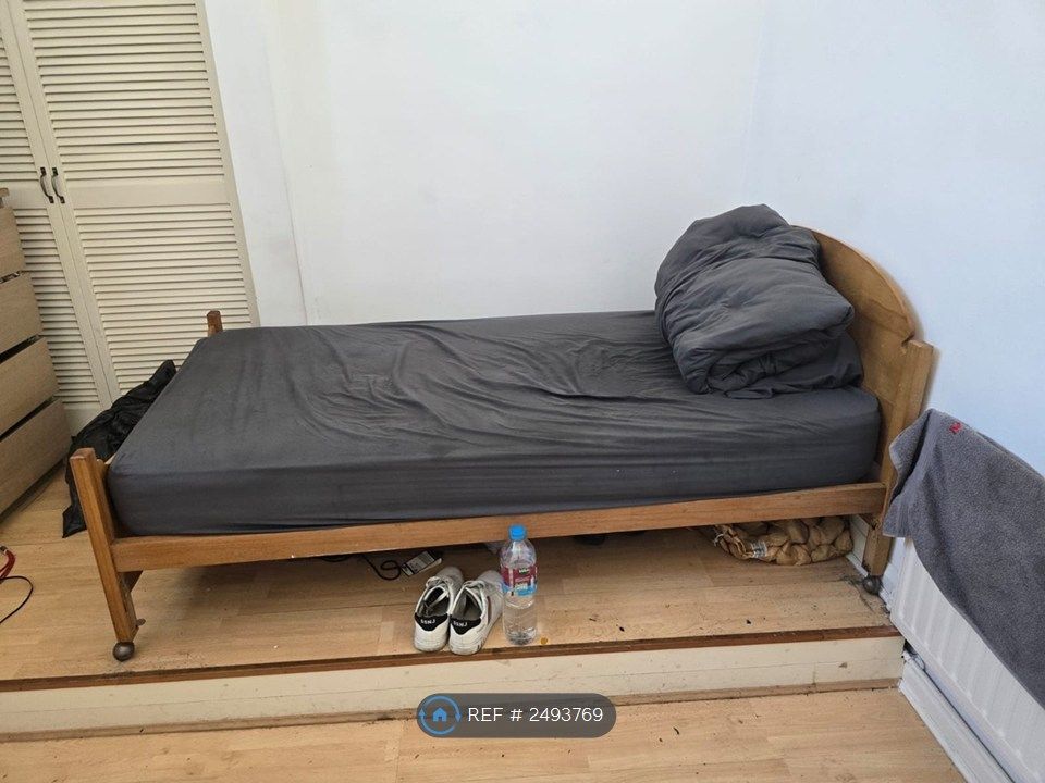 Property photo 1 of 3