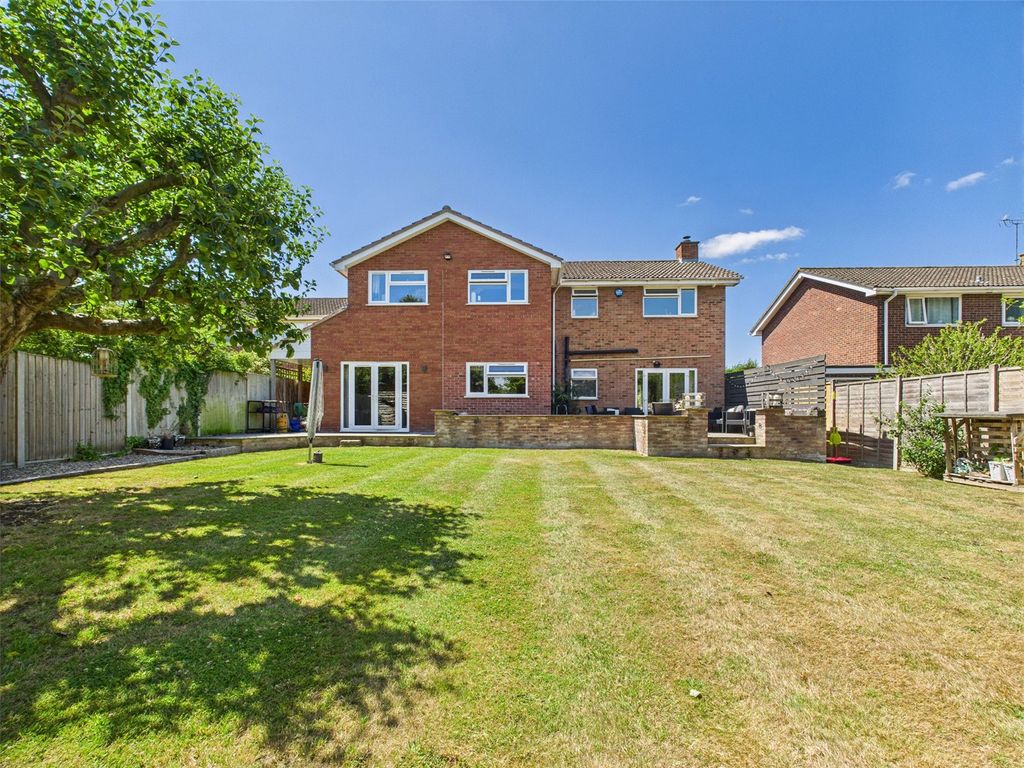 Property photo 2 of 27 Picture No. 48