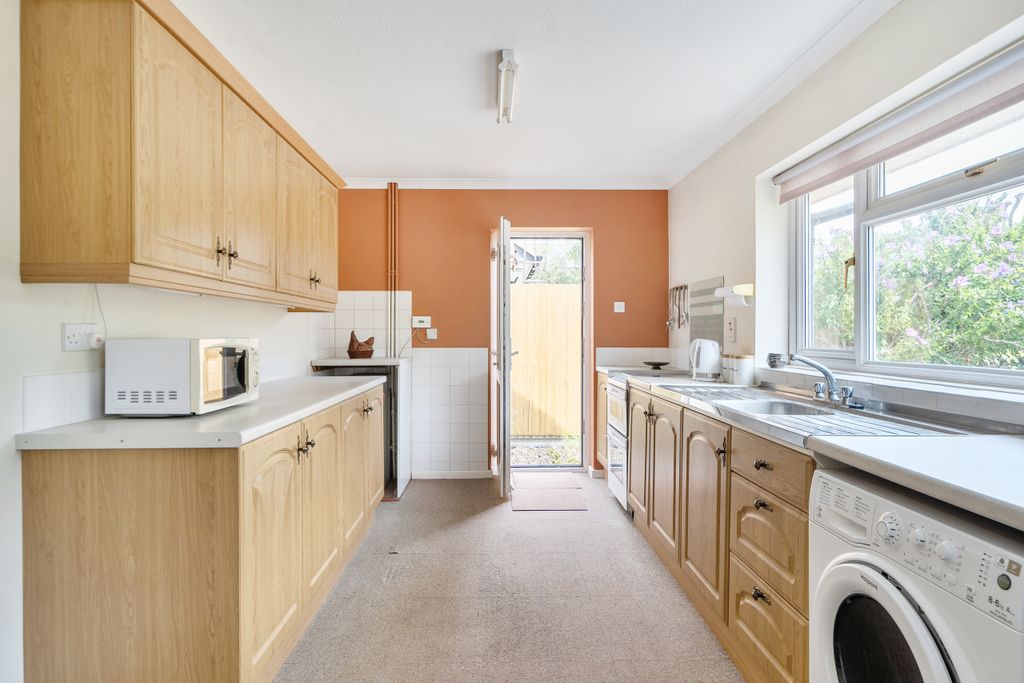 Property photo 3 of 16 1496549-11-6A60Cabf9628F