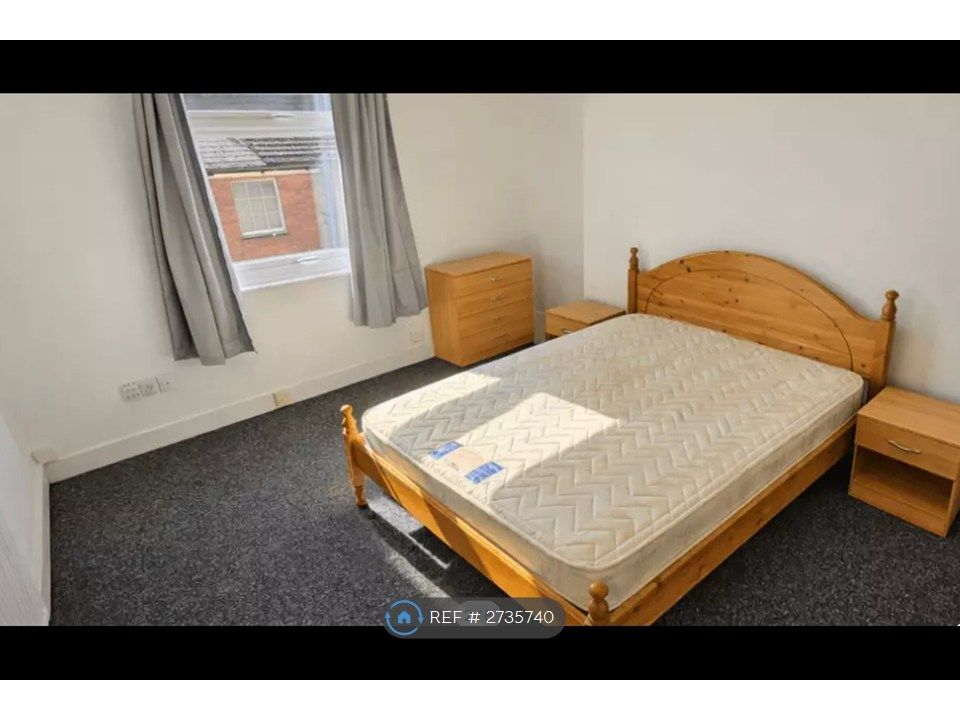 Property photo 2 of 7 Bedroom 1