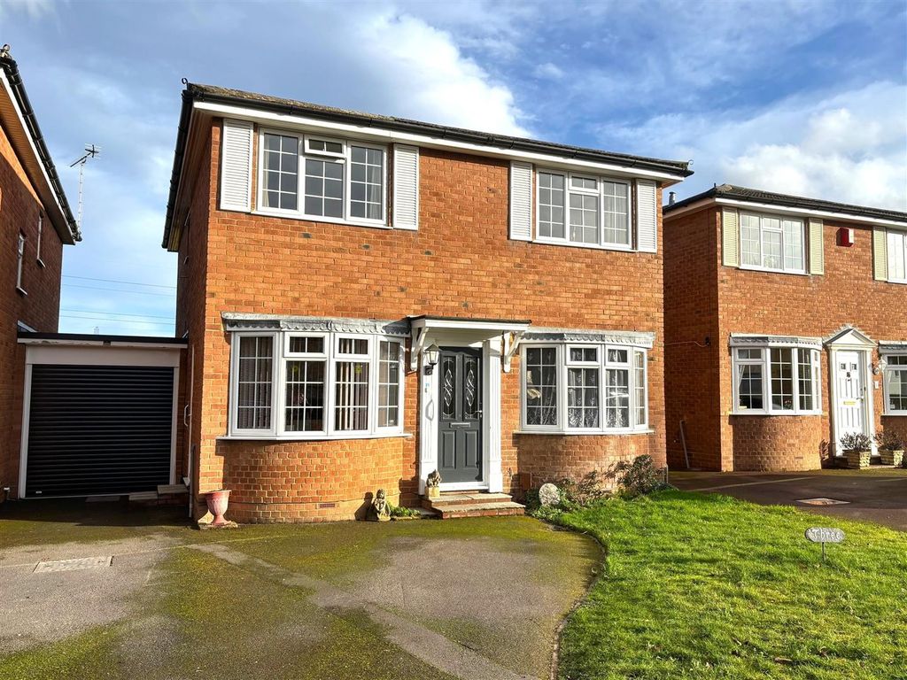 Property photo 1 of 27 3 Kashmir Front.Jpg