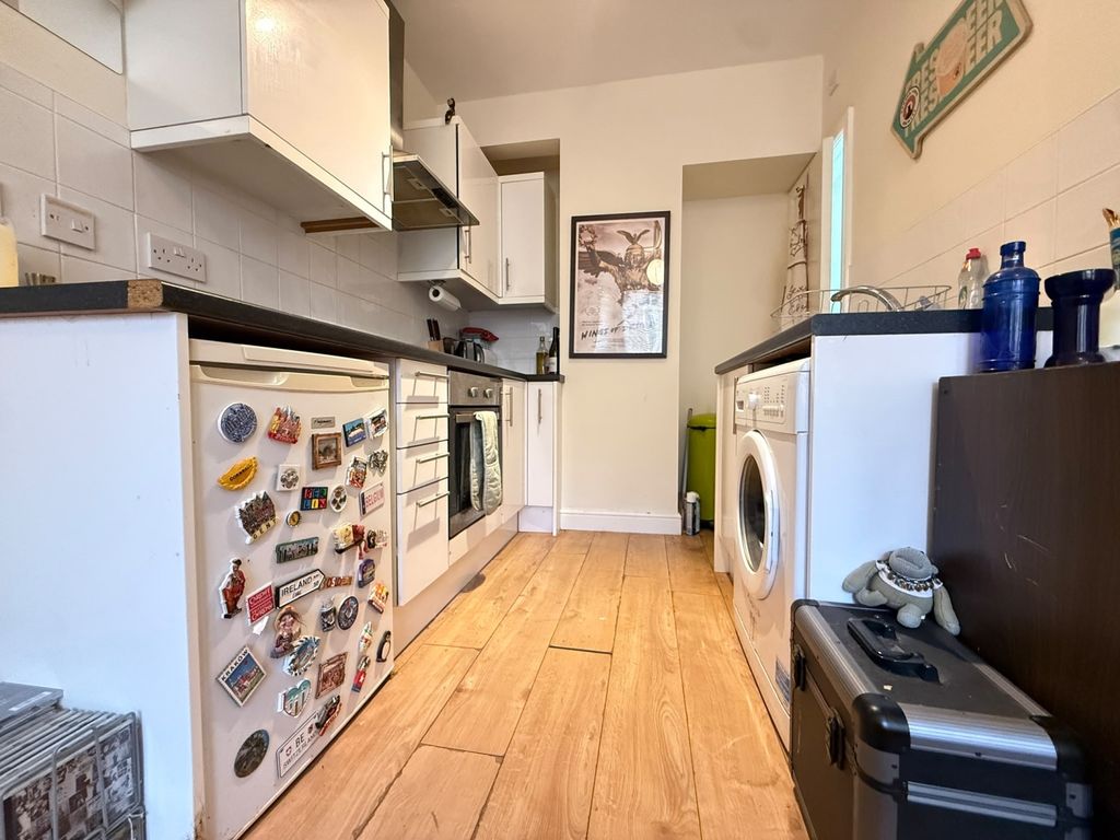 Property photo 2 of 4 3B186Af4-6c8A-4481-A12d-Fdc12Ffe6Ed4
