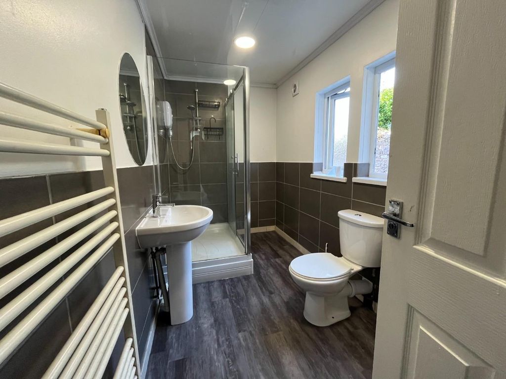 Property photo 3 of 11 13 St Law 2.Jpeg