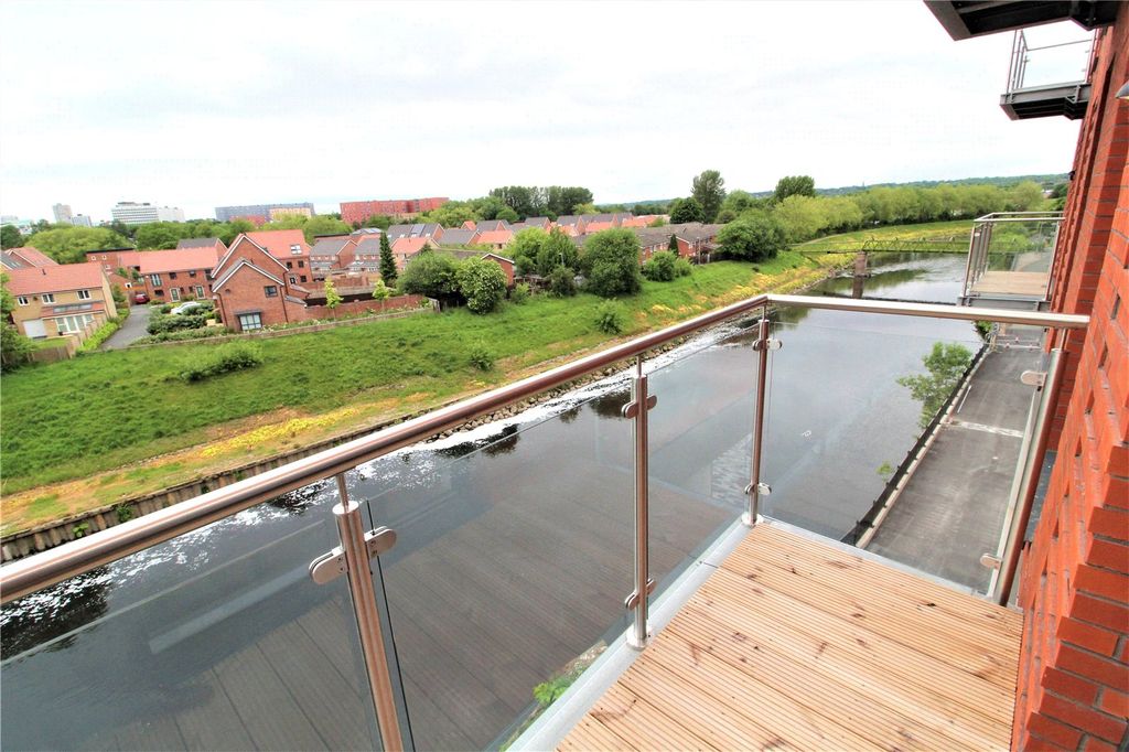 Property photo 1 of 11 Picture No. 12