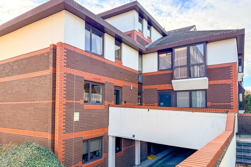 Property photo 2 of 14 Front