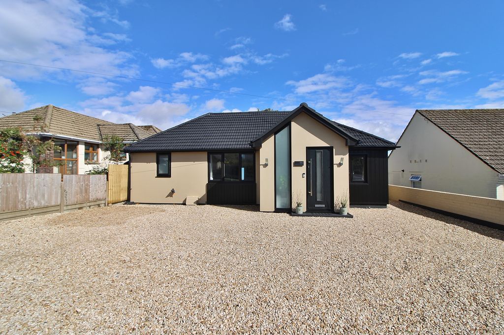 Property photo 1 of 26