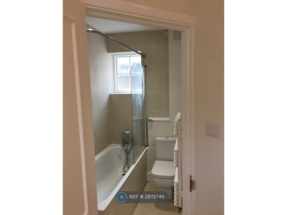 Property photo 1 of 13 Bathroom