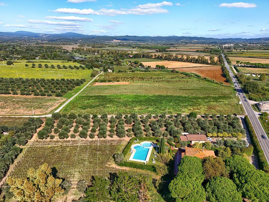 Property photo 3 of 27