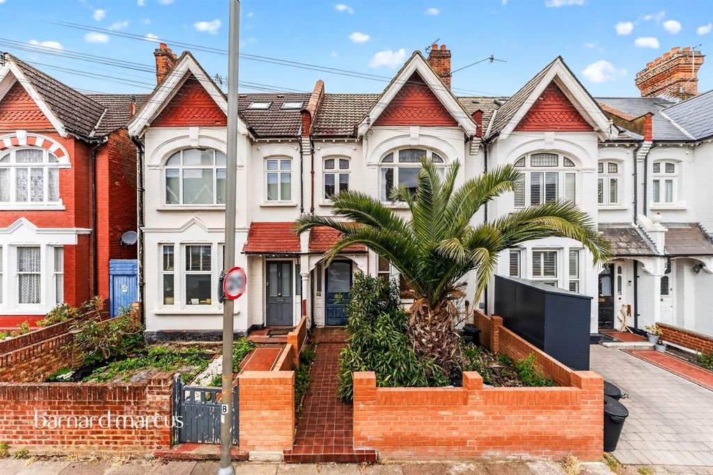 Property photo 1 of 15