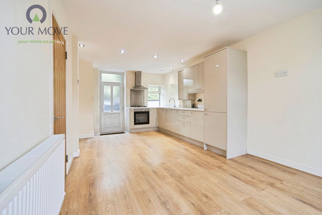 Property photo 3 of 33 Pbox-Img.Jpg