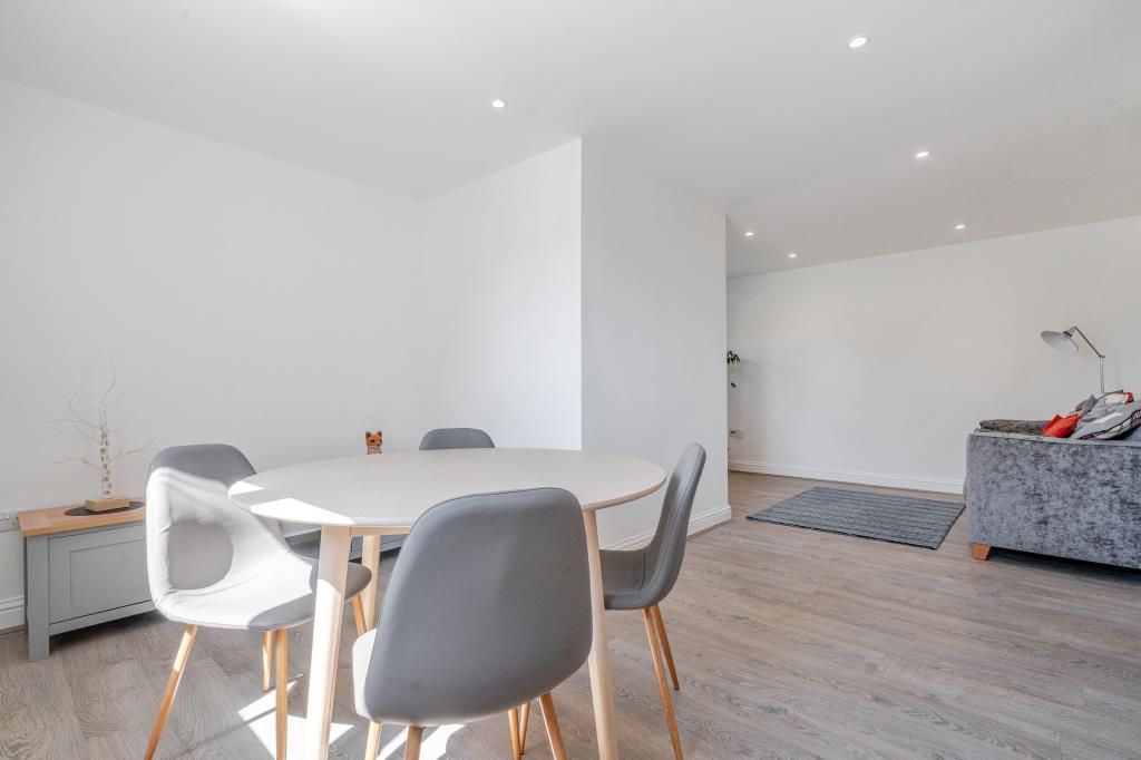Property photo 2 of 18 Dining Area