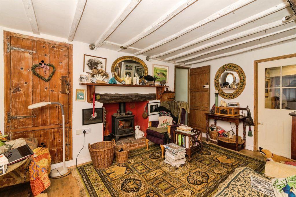 Property photo 3 of 17