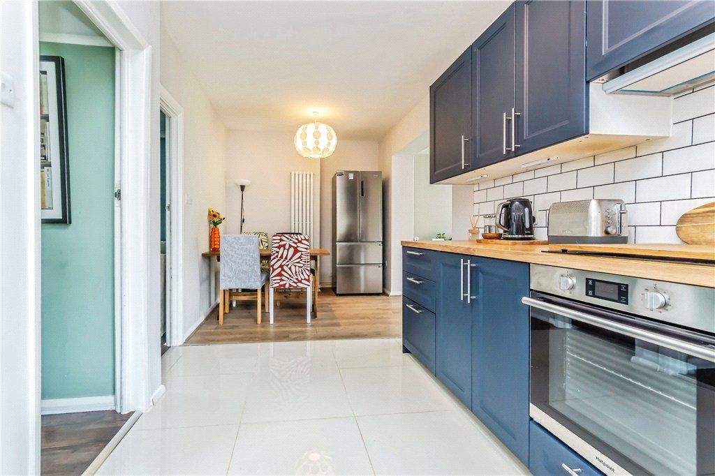 Property photo 3 of 12 Kitchen/Dining Area