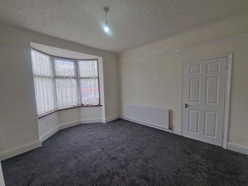 Property photo 2 of 3